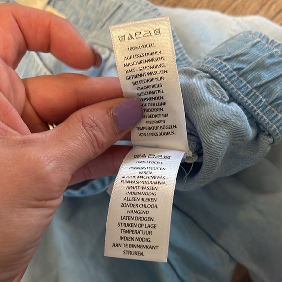 C and C California chambray cargo joggers size M - Picture 5 of 5